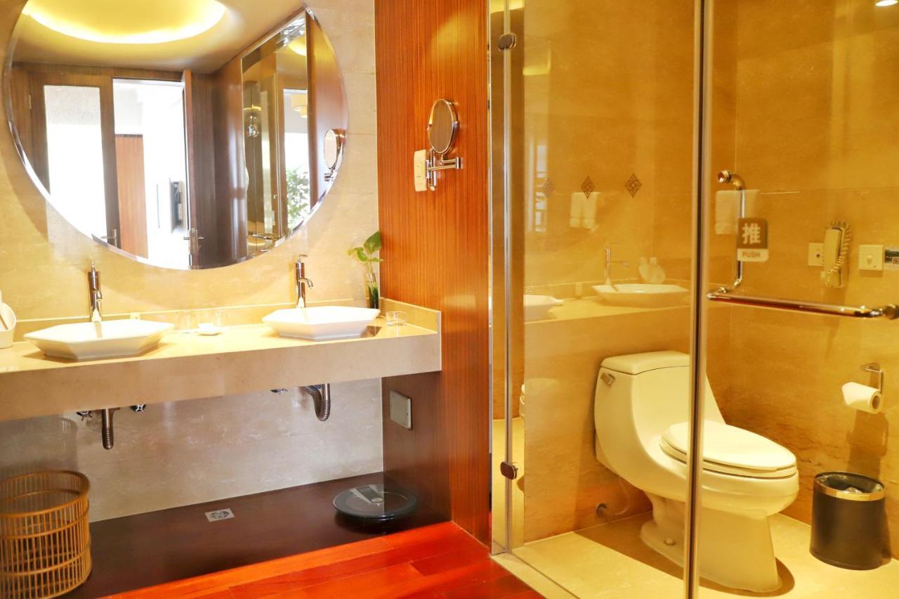 Jinling Riverside Hotel Nanjing  Exterior photo