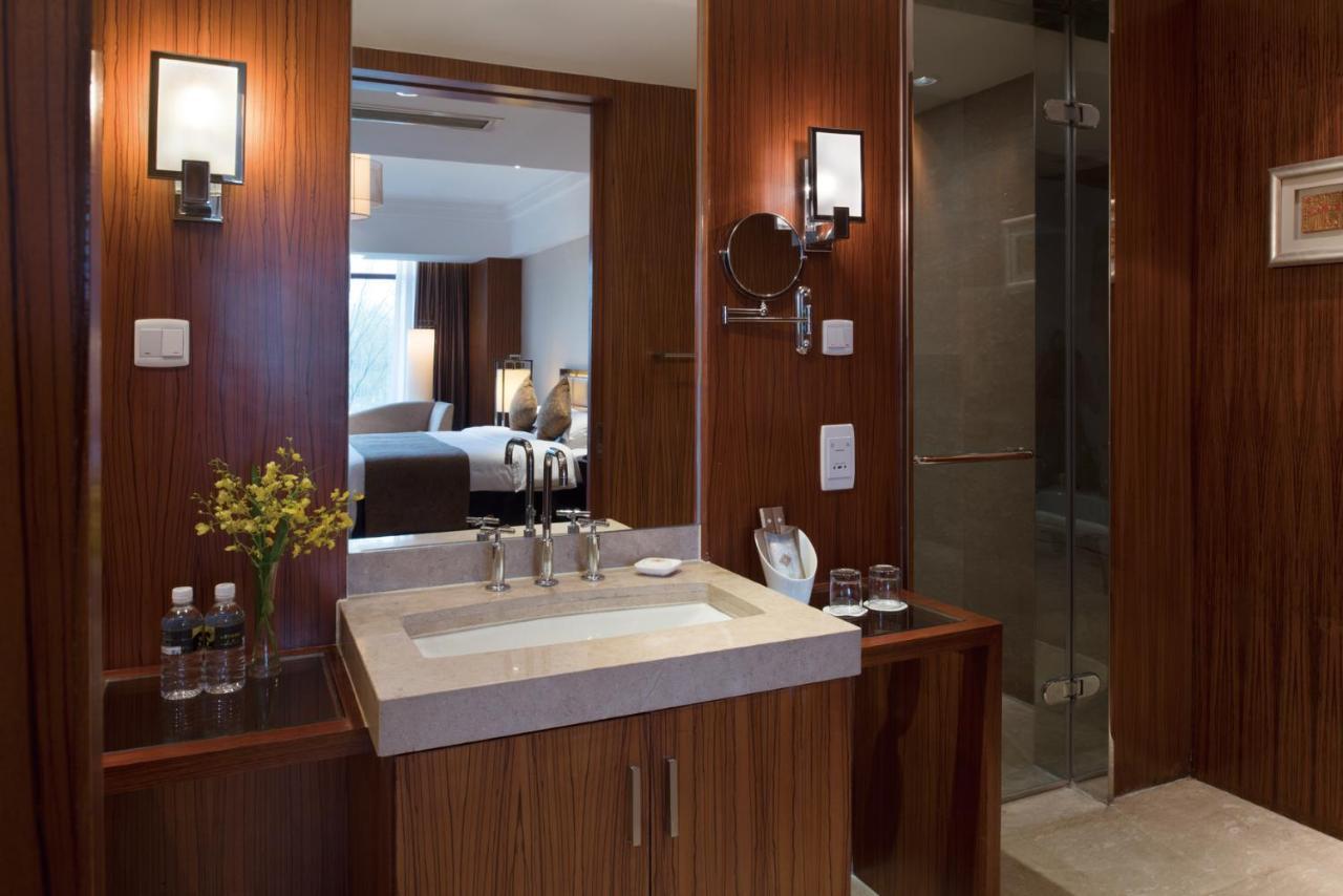 Jinling Riverside Hotel Nanjing  Exterior photo